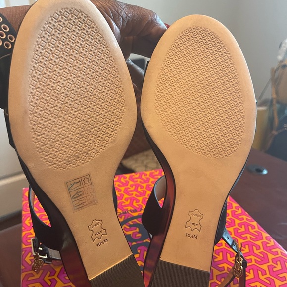 Tory Burch Mini Benton wedge with strap - Picture 1 of 6